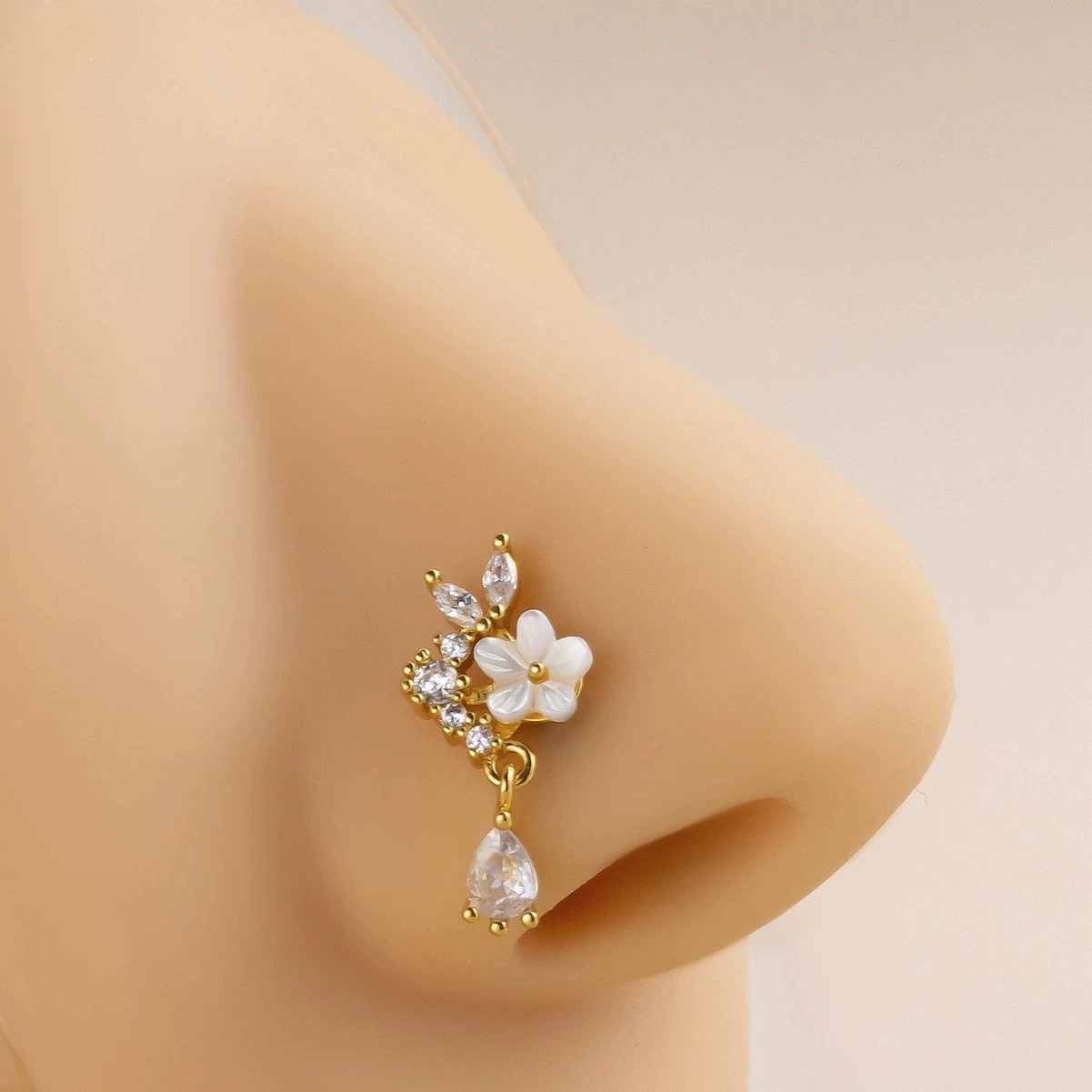 Altın Çiçek Burun Halkası, Sar - Body Jewelry Surgical Steel incelemesi ve fiyatı